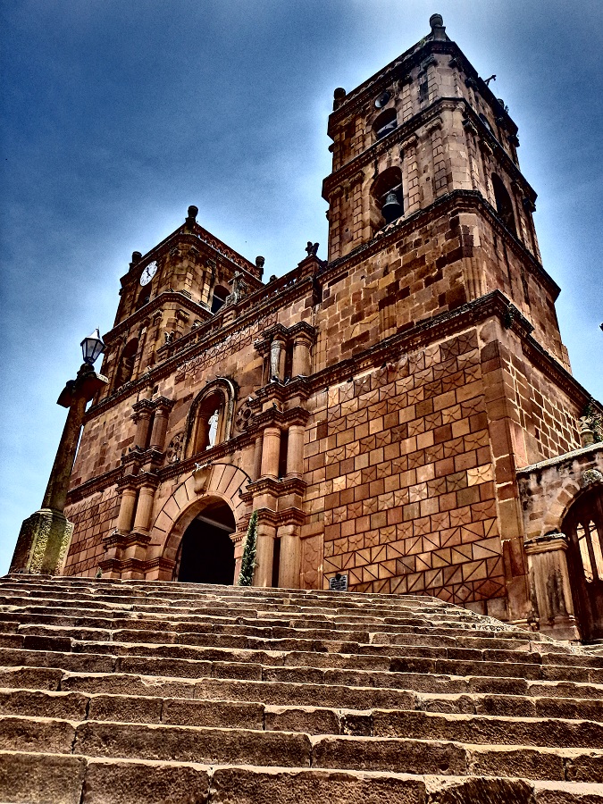 The beautiful cathedral within the Barichara's centre plaza