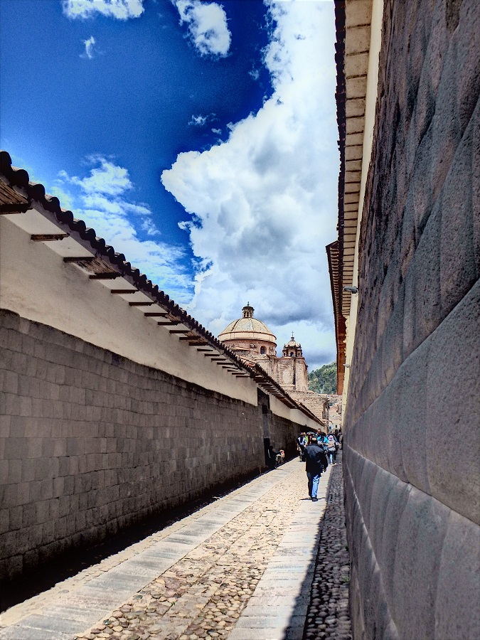 South America, Peru, Cusco, Backpacking, Budget Travel, Calle Hatunrumiyoc, 12-angled stone, Inca architecture, 