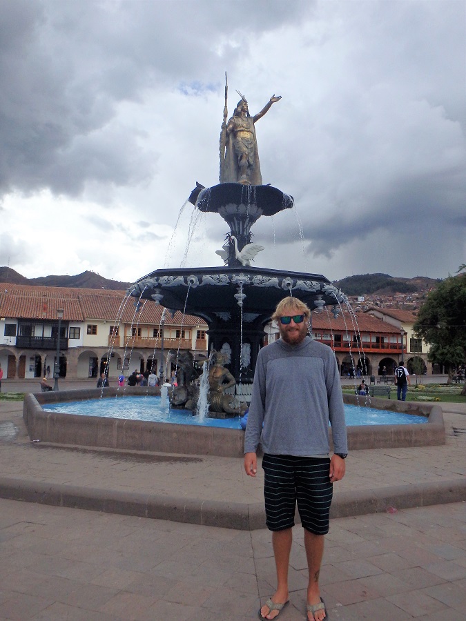 South America, Peru, Cusco, Backpacking, Budget Travel, Plaza de Armas, Monument, Pachacuti, Inca King,