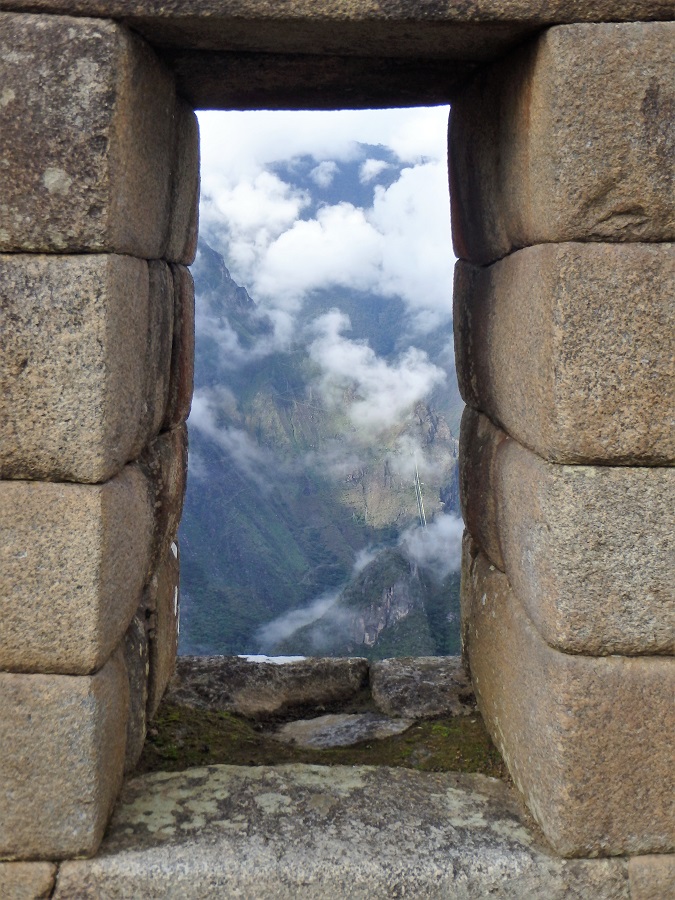 South America, Peru, Cusco, Machu Picchu, Budget Travel, Inca Jungle Tour, Inca Jungle Trail, Hike Peru, Instagram Pose, Seven Modern Wonder of the World, Unreal, Natural Beauty, Inca ruins, Couple Travel