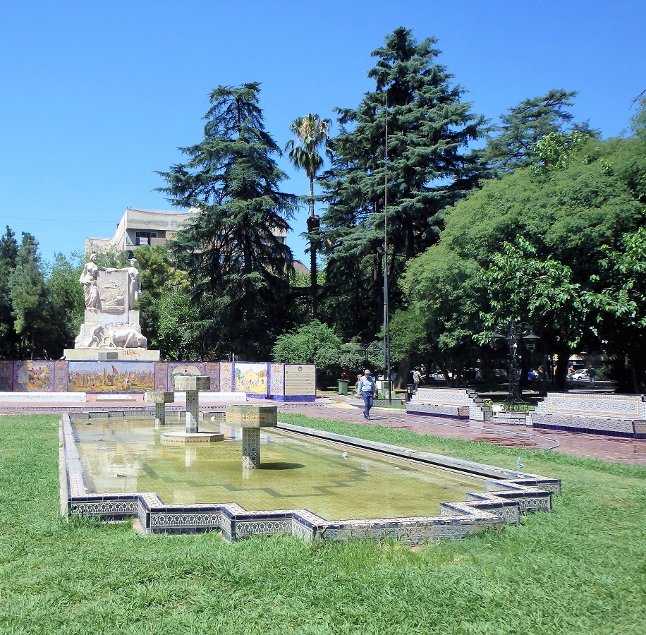 Argentina, South America, Mendoza, sculptures, Plaza, gift, Spain